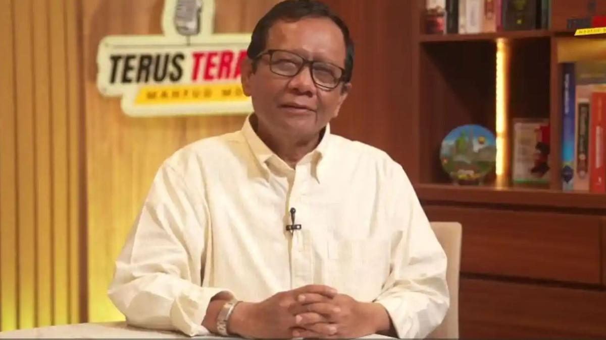 Mahfud MD memberikan respons menohok ke Dwi Sasetyaningtyas (DS), alumni LPDP, yang dianggap menghina negara