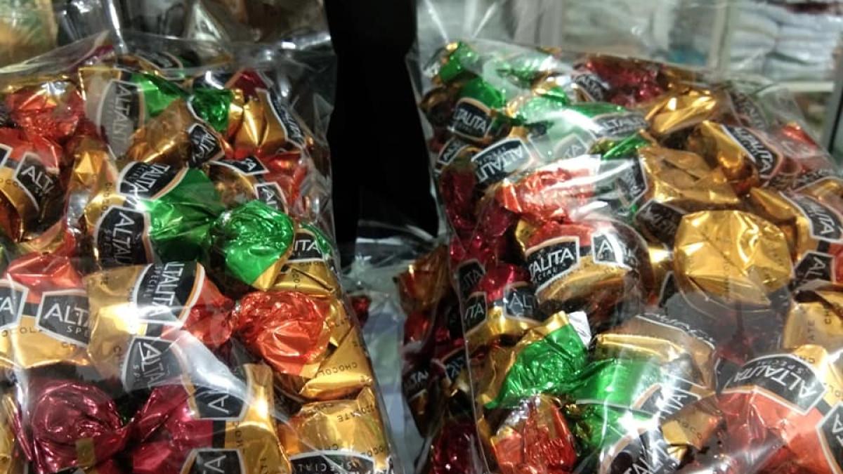 OLEH OLEH - beragam jenis coklat yang cocok jadi oleh-oleh haji dan umrah.