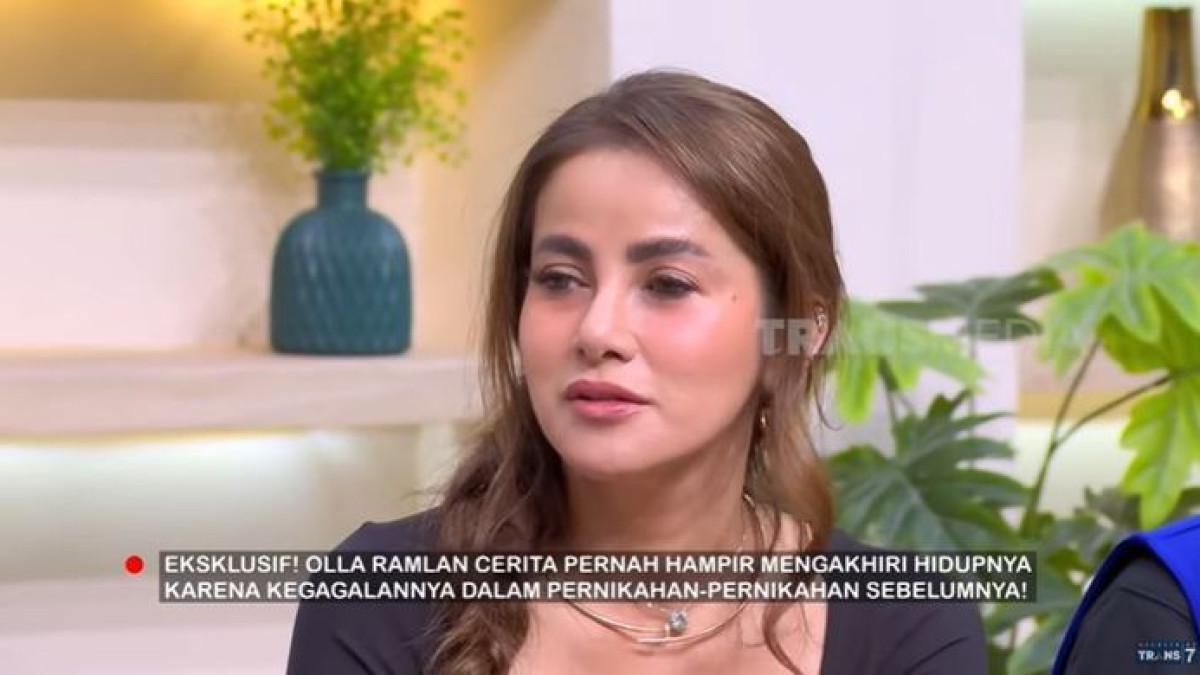 MAU BUNUH DIRI - Olla Ramlan curhat nyaris akhiri hidupnya.