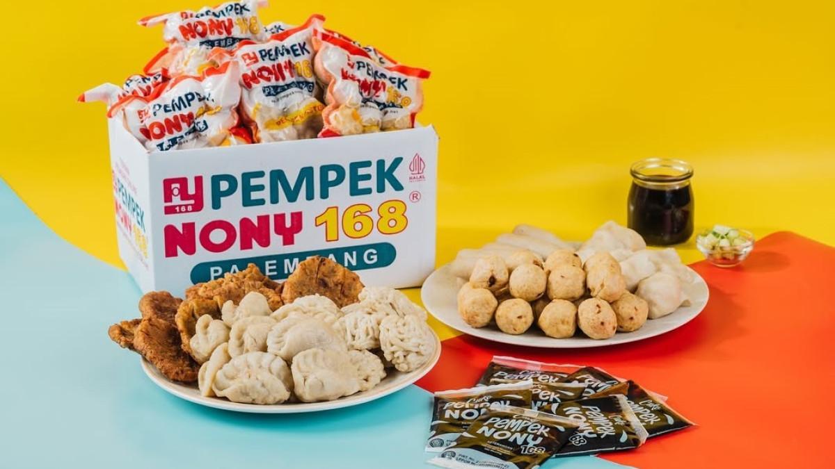 PEMPEK PALEMBANG - Pempek Nony 168, satu pempek enak di Palembang yang cocok untuk oleh-oleh.