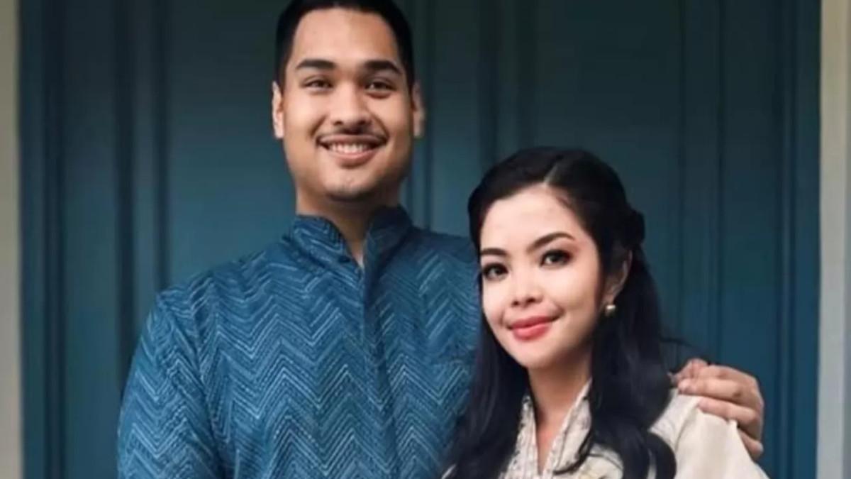 Penampilan Niena Kirana sebagai ibu pejabat sempat mencuri perhatian, termasuk ketika mengenakan barang-barang mewah saat melakukan perjalanan ke Arab Saudi.
