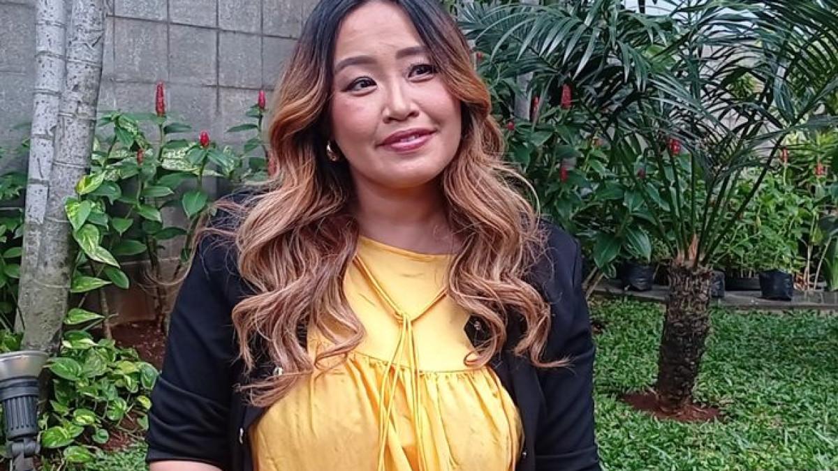 Maia Estianty blak-blakan mengaku tak ingin lagi bekerja sama dengan Pinkan Mambo. 
