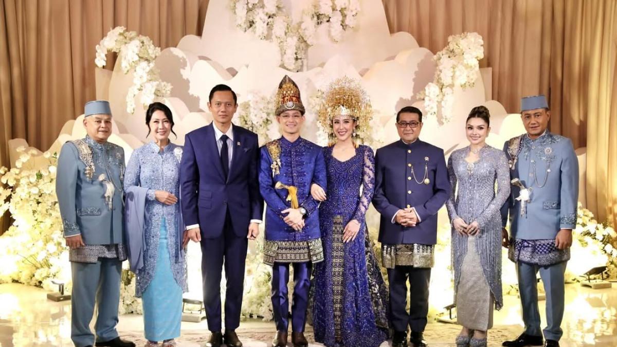 TEUKU RASSYA MENIKAH - Potret pernikahan Teuku Rassya dan Cleantha Islan yang diunggah oleh AHY. Tamara Bleszynski tak terlihat di momen akad nikah.