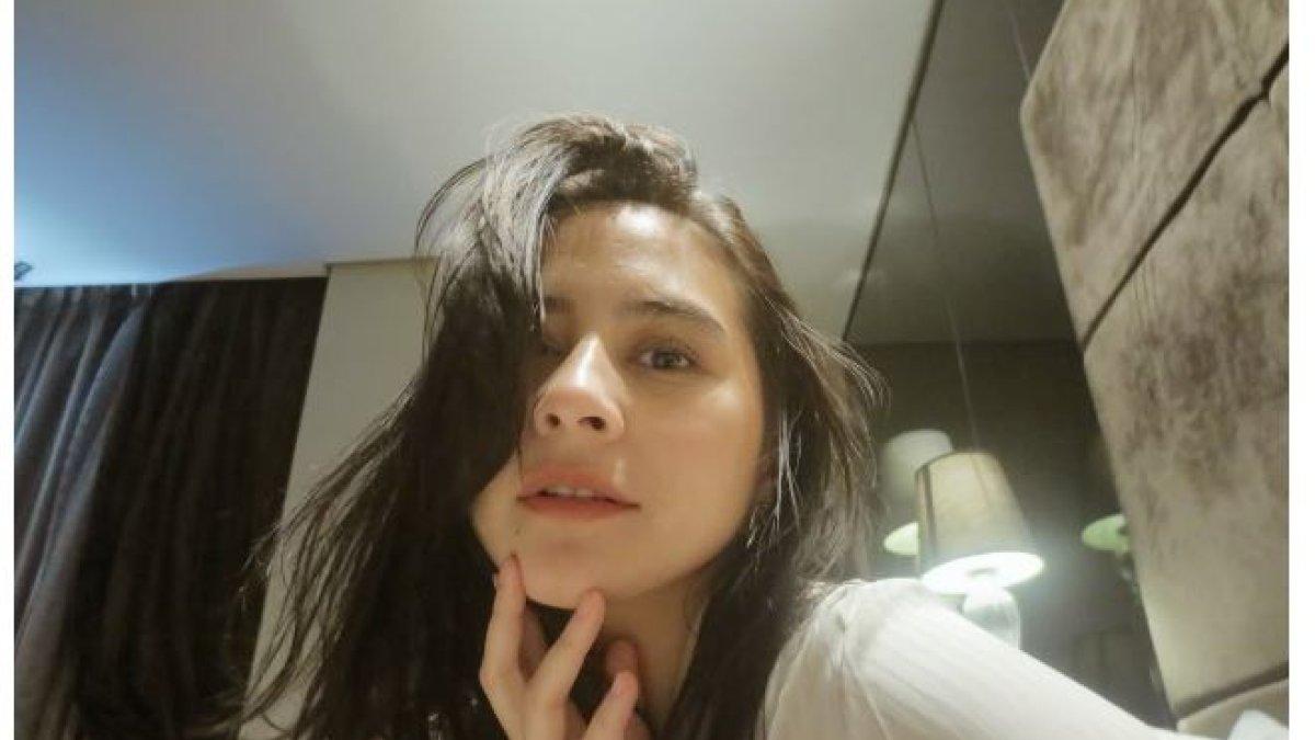 PRILLY LATUCONSINA TANPA MAKE UP - Prilly justru mendapatkan banyak pujian dari netizen. 