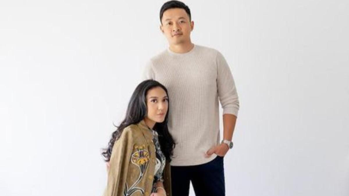 FAKTA SOSOK GUINANDRA - Sederet prestasi yang pernah dirasi Guinandra Jatikusumo, suami Putri Tanjung.