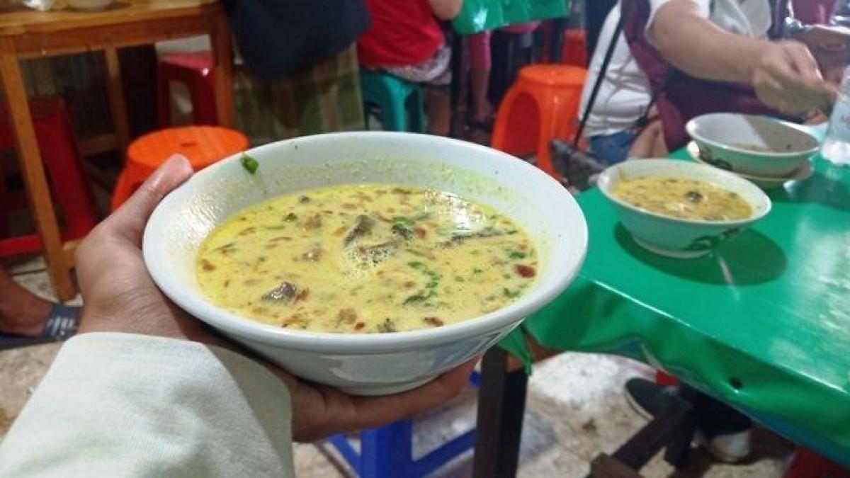 KULINER BOGOR - Soto Kuning Pak Yusuf