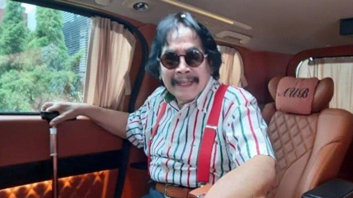 DAPAT BINTANG KEHORMATAN - Atas konsistensi dan kontribusinya dalam memperkuat identitas budaya Betawi, Presiden Prabowo Subianto menganugerahkan Jaja dengan Bintang Budaya Parama Dharma.