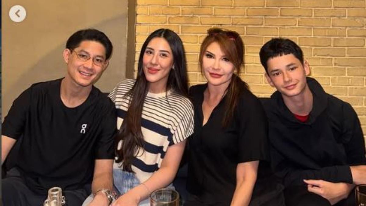 Setelah sempat menjadi sorotan karena hanya hadir sebagai tamu undangan di pernikahan Teuku Rassya, Tamara Bleszynski kini menunjukkan momen berbeda.