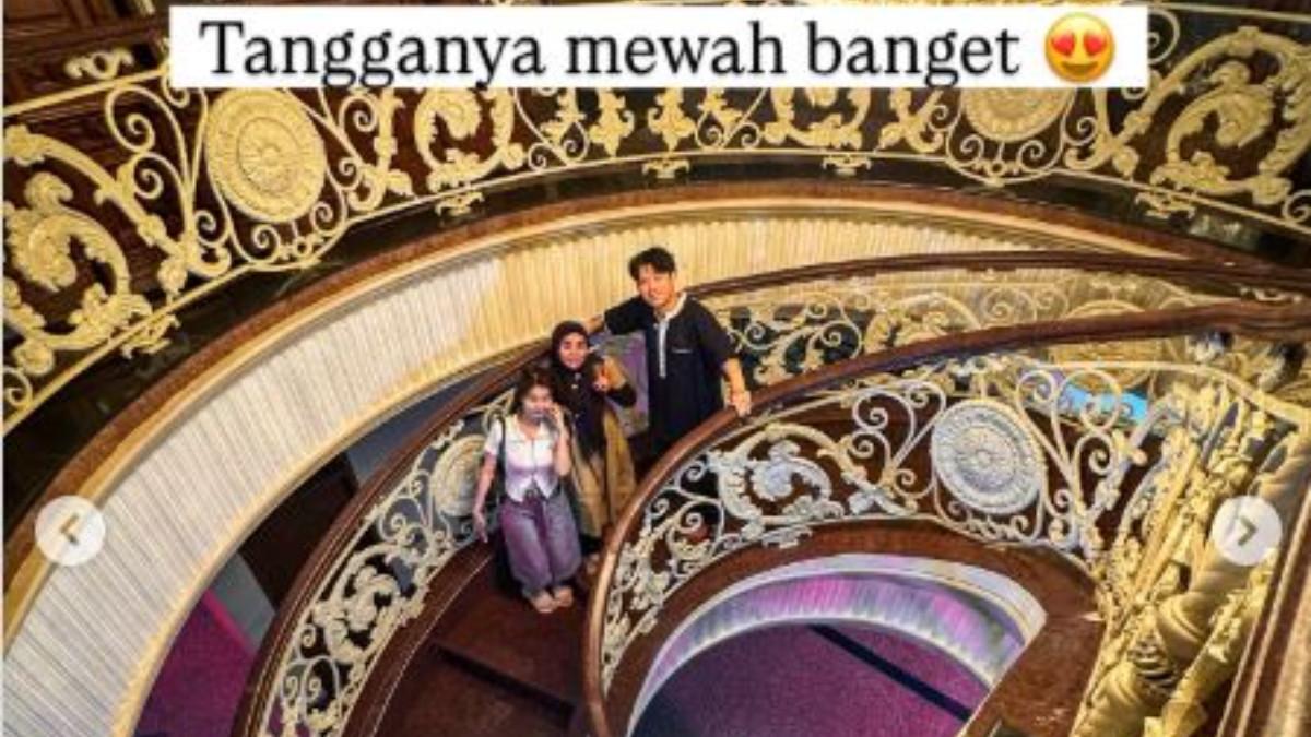 RUMAH MEWAH - Willie Salim dan Vilmei datang langsung untuk melihat kondisi rumah yang berlokasi di Tangerang itu.