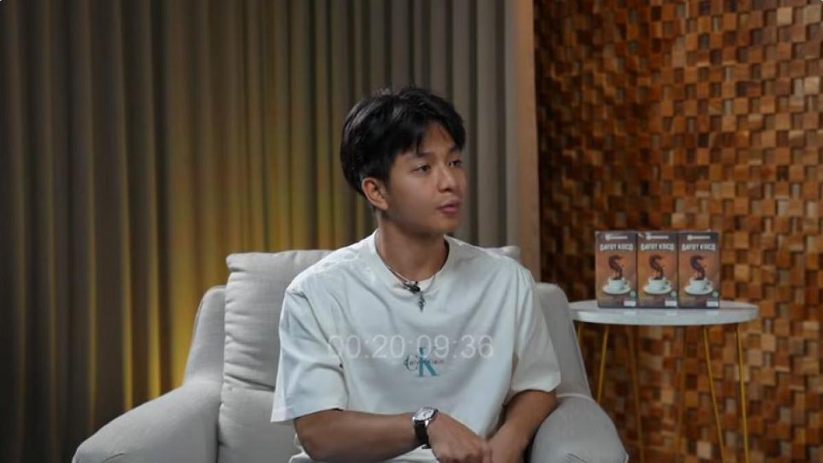 Yuka menyebut, sebagai seorang laki-laki yang berstatus lajang, dirinya hanya merespon peluang yang datang.