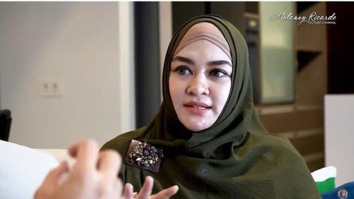 PERUBAHAN ZEDA SALIM - Zeda Salim memutuskan untuk melepas hijab