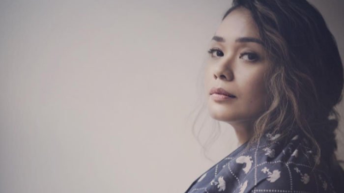 Adinia Wirasti Jadi Baperan Gara-gara Critical Eleven, Kok Bisa?