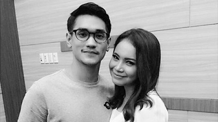 Afgansyah Reza Lagi-lagi Tampil Mesra Bersama Rossa, Cuma Gimmick?