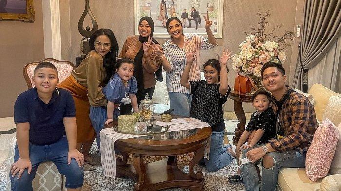 Saking Asyiknya Rencanakan Liburan Bareng Krisdayanti, Ashanty Sampai Lupa Waktu: Gak Inget Pulang