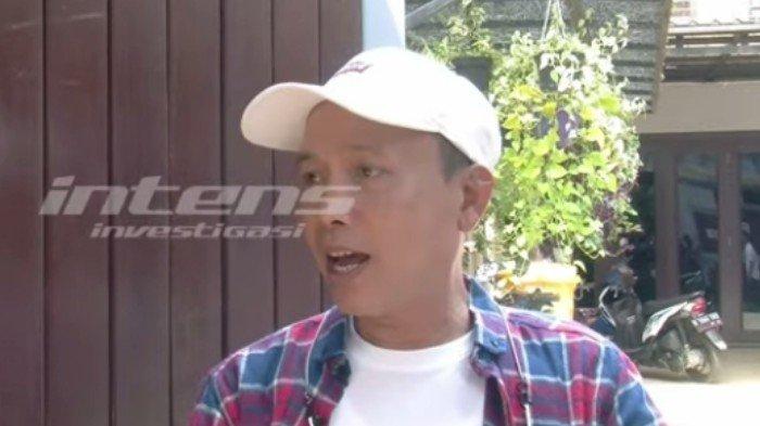 Walau usianya sudah tak muda, tingkah Ayah Rojak saat ikut endorse produk bareng anaknya, Ayu Ting Ting jadi sorotan.