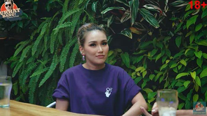 DAMPAK Tewasnya Pemandu Lagu di Karaoke Ayu Ting Ting, Pedangdut ATT Dilaporkan ke Polda Bengkulu