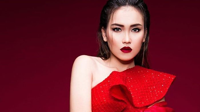 Ayu Ting Ting - Meski Kerap Diserang Haters, ATT Termasuk Penyanyi Berprestasi Lho, Ini Buktinya