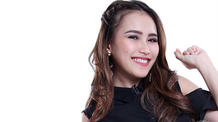 Julid Banget! Ketahuan Edit Foto Lagi, Ayu Ting Ting Dapat Julukan Baru 'Queen Of Edit'
