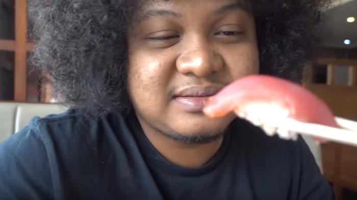 Vlog Raditya Dika - Wah! Ternyata Babe Cabiita Nggak Doyan Masakan Jepang