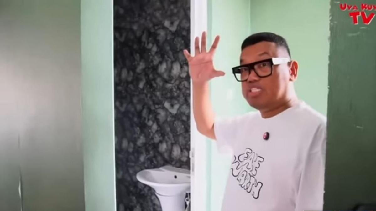 RUMAH UYA KUYA - Yang paling mengejutkan, bahkan perlengkapan kamar mandi pun lenyap, termasuk WC.