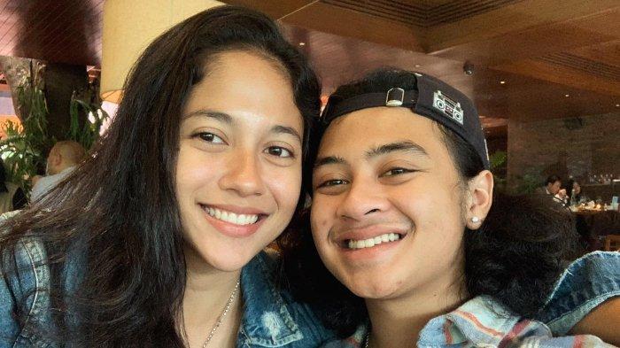 Bastian Steel dan Sitha Marino tampil kompak dan makin mesra.