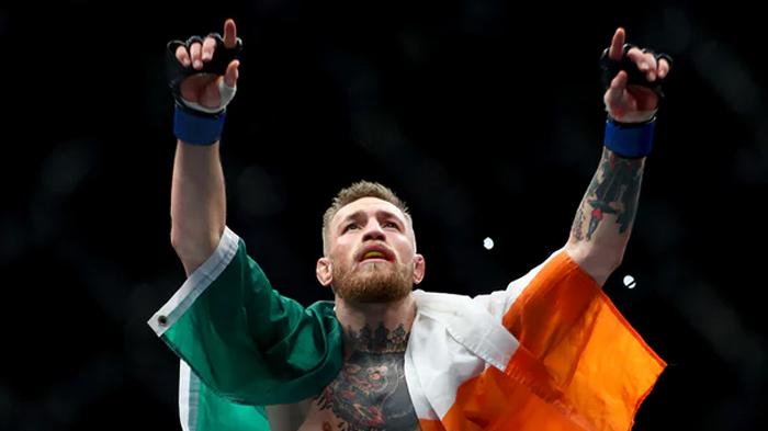 Connor McGregor UFC 205 - Kawinkan Gelar dari Dua Kelas, Ini Pernyataan Congkak Sang Juara