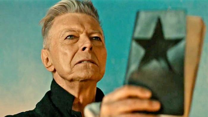 Lirik dan Video David Bowie Blackstar - Si Legenda Dianugerahi Best Art Direction, Yuk Nyanyi Bareng