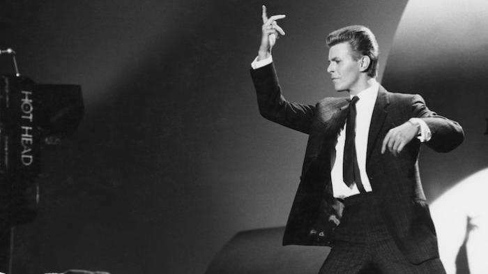 Lirik When I Met You David Bowie - Mengenang Musisi British Nyentrik dengan Lagu Barunya!