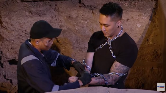 Demian America Got Talent - Aksi Kedua Lebih Tegang, Demian Diborgol, Dikubur, Lalu Ini Endingnya!