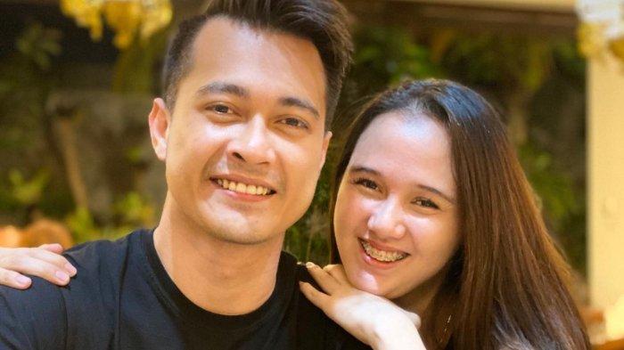 Rumah tangga Eza Gionino dan istri yang selama ini tampak harmonis, justru malah berakhir dengan perceraian.