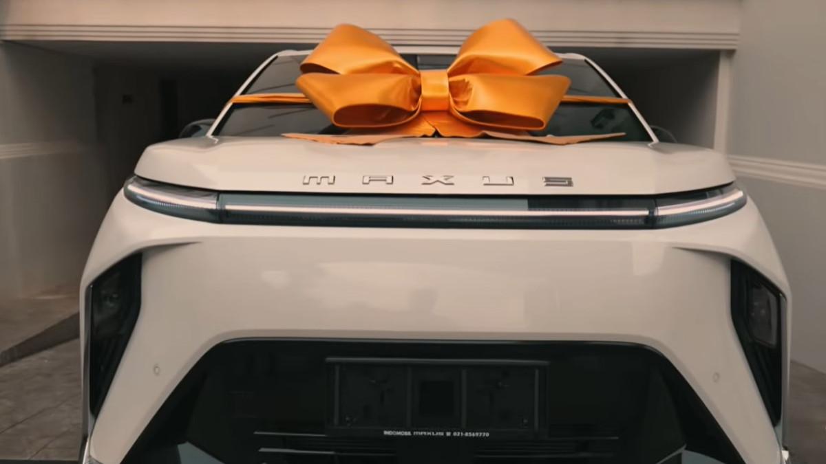 Mobil yang dibanderol mulai dari Rp800 jutaan itu juga memiliki ruang kabin yang sangat luas, hal yang membuat Sarwendah tertarik.