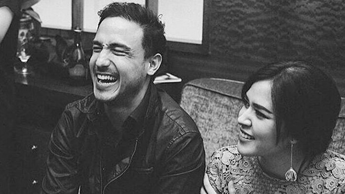 Temani Raisa Perform, Hamish Daud Bikin Netizen Patah Hati Sampai Termehek-Mehek