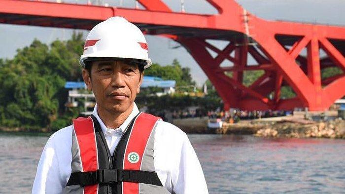 Presiden Jokowi Blusukan ke Pasar Tradisional Guna Mengecek Ketersediaan dan Harga Sembako