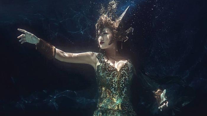 Netizen Dibuat Merinding Dengan Kisah di Balik Layar Pemotretan Julia Perez Sebagai Nyi Roro Kidul