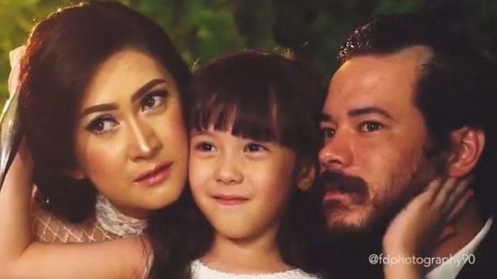 Suami Diterpa Gosip Miring, Begini Cara Nafa Urbach Mempertahankan Biduk Rumah Tangga