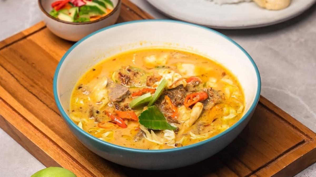 KOPINETTE - satu tempat makan favorit pekerja kantoran di kawasan Sudirman Jakarta Pusat yang layak masuk daftar kunjungan.