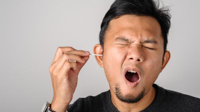 Telinga Kotor Jangan Dikorek! Ini Bahayanya Membersihkan Telinga dengan Cotton Bud