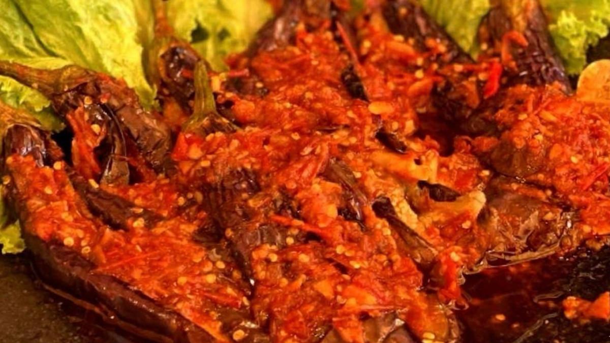 MAMPIR PAWON - tempat makan siang enak di Banyumas.