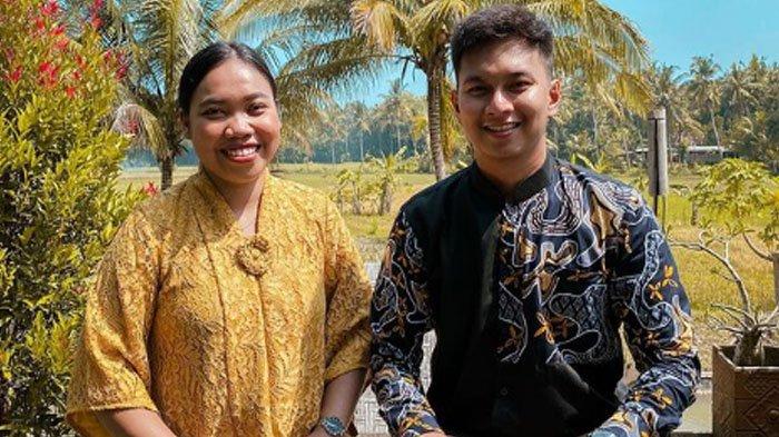 Mantap ke Jenjang Lebih Serius, Eno Retra Beri Alasan Pilih Mumuk Gomez Sebagai Pendamping Hidupnya