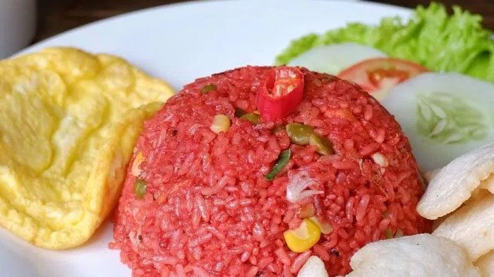 Resep Nasi Goreng Merah - Menu Sarapan Kaya Gizi yang Instagramable, Yuk Bikin! - TribunStyle.com