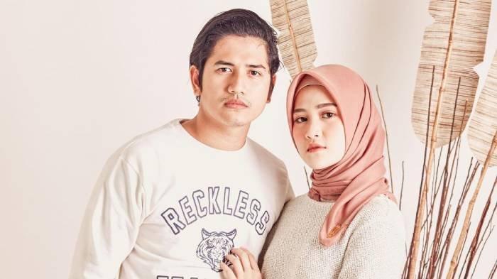 5 Fakta Henny Rahman Unggah Foto Tanpa Hijab, Zikri Daulay Isyaratkan Ada Masalah Rumah Tangga