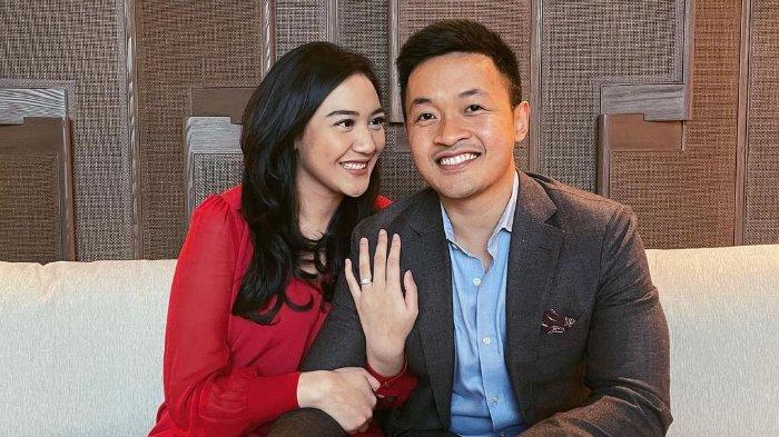 FAKTA SOSOK GUINANDRA - Karier mentereng suami Putri Tanjung, Guinandra Jatikusumo. Andra pernah bekerja sebagai private equity investor di Sovereign Wealth Fund (Dana Kekayaan Negara) milik Singapura, GIC. 