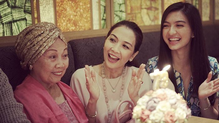 Selain Sang Mama, Kecantikan Raline Shah Ternyata Juga Menurun dari Orang Ini