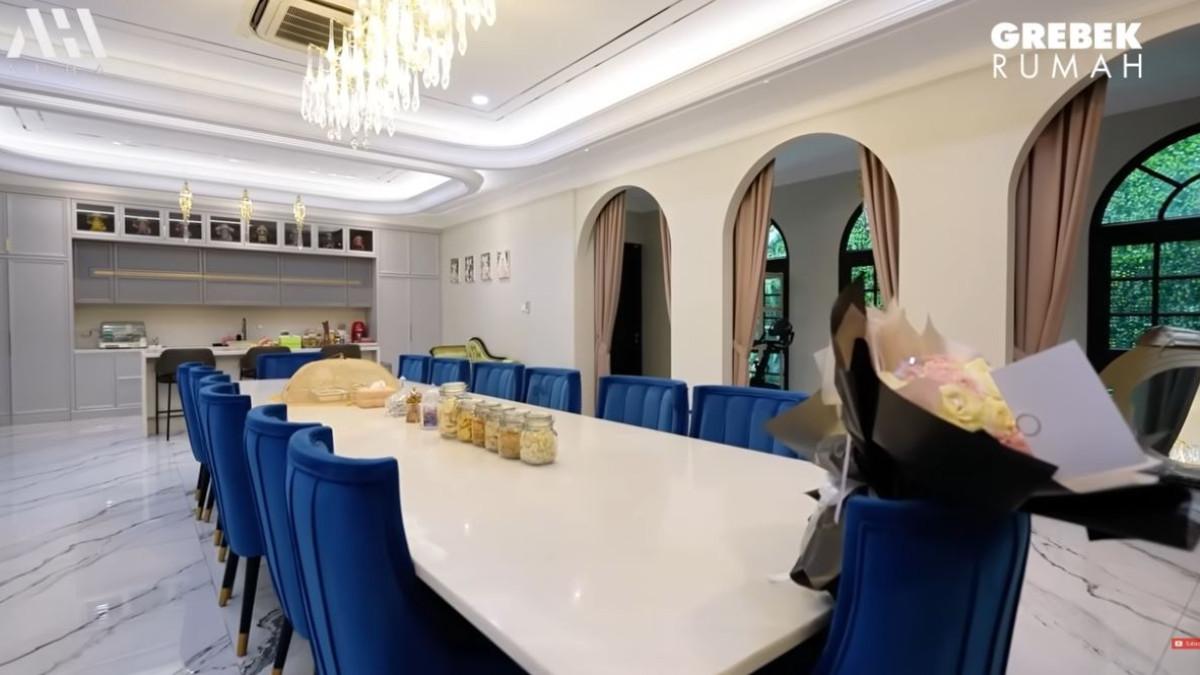 Potret ruang makan di rumah baru Sarwendah.
