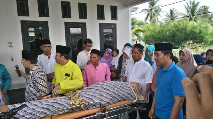 Tetap Melajang Hingga Akhir Hayat, Ini Penjelasan Keluarga Tentang Dokter Ryan Thamrin!