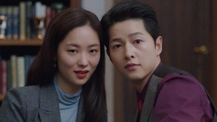 8 Pasangan Musuh Jadi Kekasih di Drama Korea, Termasuk Song Joong Ki dan Jeon Yeo Bin di Vincenzo