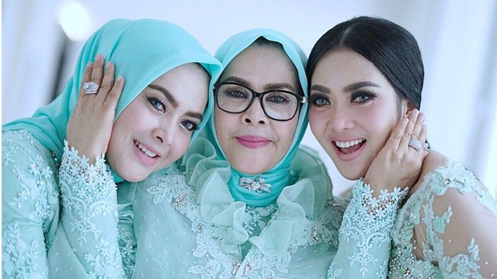 Akhirnya Aisyahrani Jelaskan Mengapa Pernikahan Syahrini dan Reino Barack Digelar Tertutup