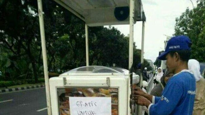 Tukang Roti Ini Ikhlas Gratiskan Roti Untuk Aksi Damai 212, Mukjizat Tuhan Kemudian Terjadi!