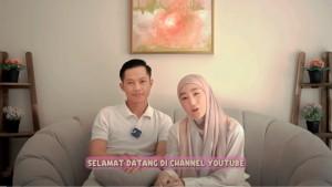 Larissa-Chou-menjelaskan-alasan-jarang-membagikan-momen-kebersamaan-bareng-suami.jpg