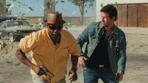 denzel-washington-dan-mark-wahlbeg-dalam-film-2-guns.jpg